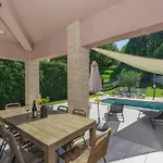 Villa Adonis