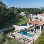 Adonis Villa Kršan