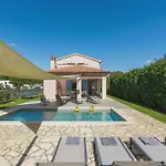 Villa Adonis