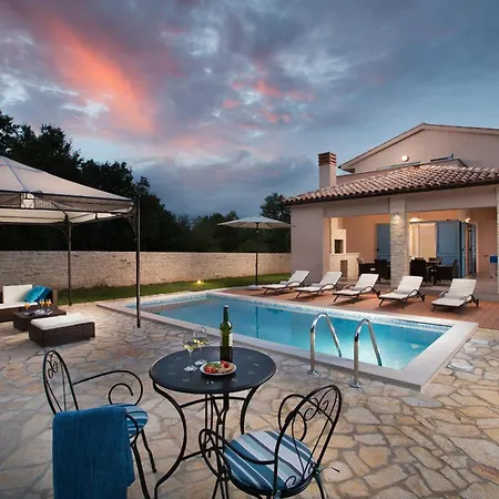 Villa Adonis Krsan