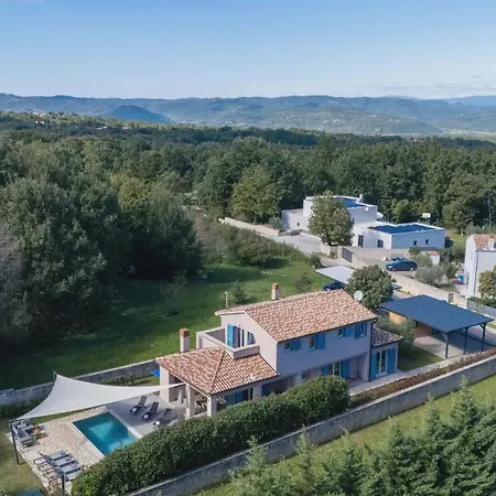 Adonis Villa *