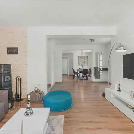 Adonis Villa Kršan