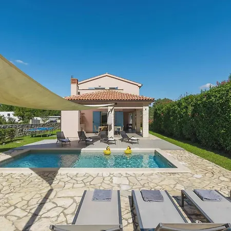 Villa Adonis